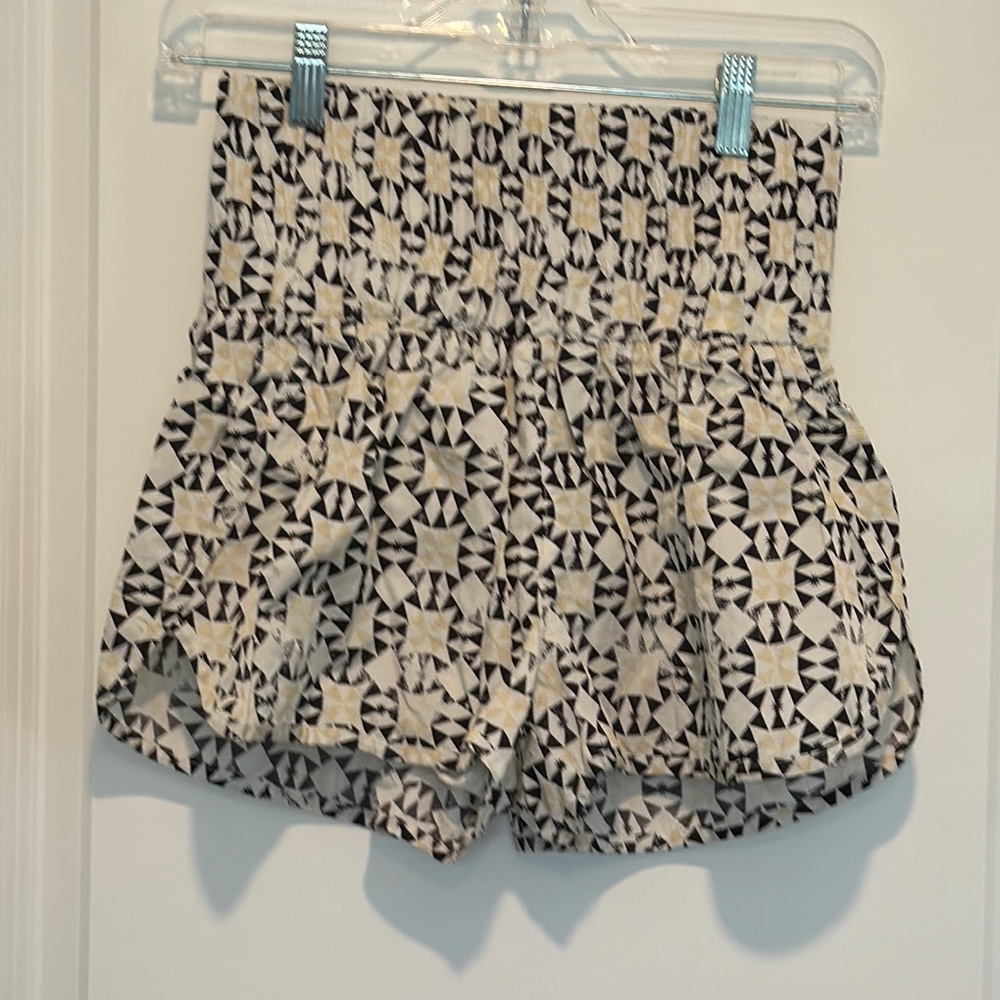 Free People movement Geometric Patterned Women's athletic Shorts. Size S.